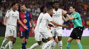 Aufstellungen: Teilnehmer: Real Madrid gegen FC Barcelona